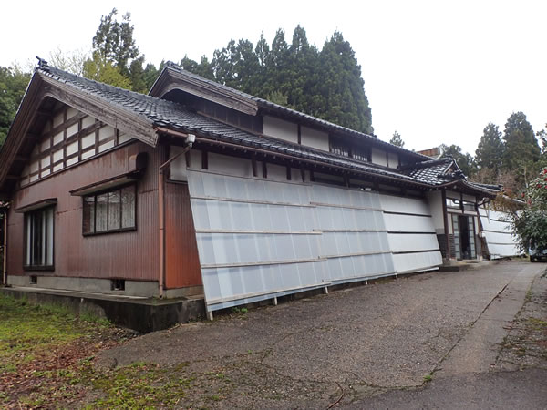 detached 氷見市上余川
