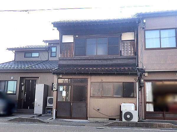 townhouse 氷見市栄町